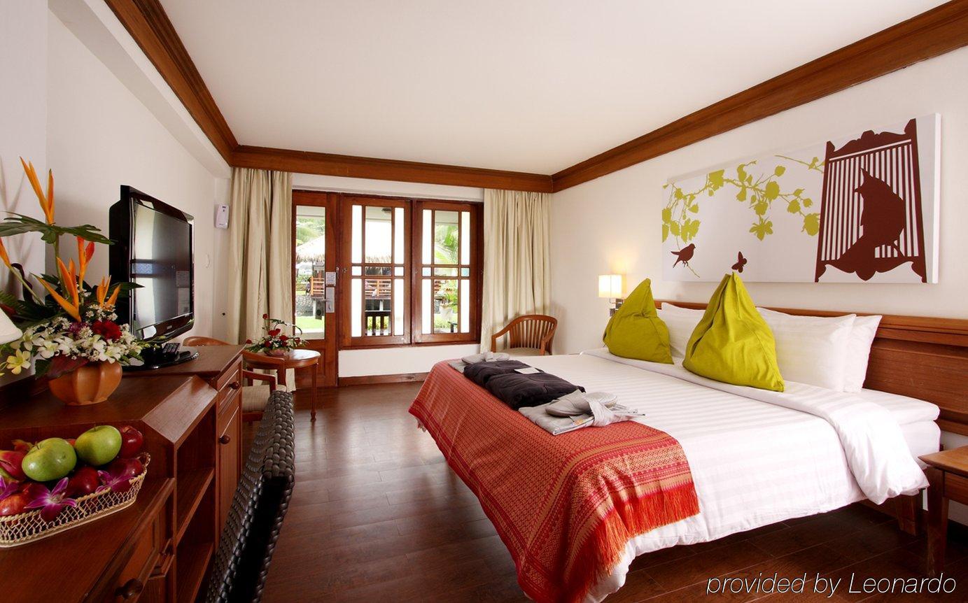 Kamala Beach Inn Phuket Exterior photo